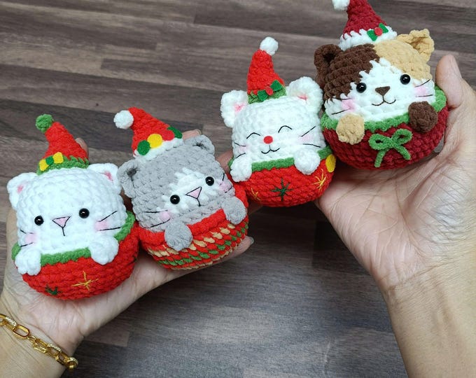 Christmas Amigurumi Crochet Pattern: Low Sew Ornament & Keychain (US Terms) (PDF Pattern)