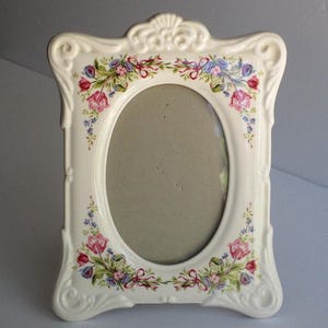 VTG Ceramic Floral Picture Frame Oval 3.25” X 4.75” Photo Slot Pink Blue Flower