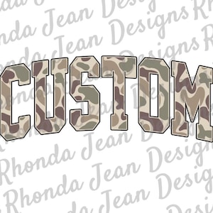 PNG personalizado, camuflagem da velha escola, letras de estilo universitário, nome personalizado ou mascote, download digital, design de camiseta