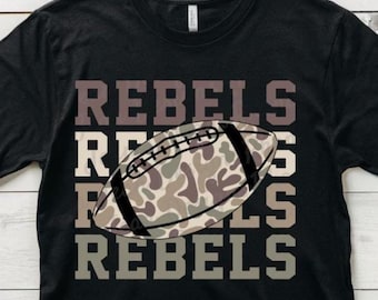 Rebels PNG, camuflaje de la vieja escuela, fútbol de camuflaje, mascota, equipo, camiseta de espíritu escolar, descarga digital, diseño de camiseta