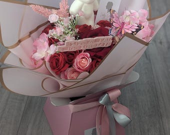 Handtied Bouquet Silk Flowers Pink/Red Baby Girl - Gift Hamper