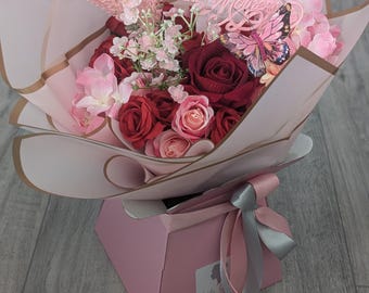 Handtied Bouquet Silk Flowers Pink/Red Mother&#39;s Day - Gift Hamper