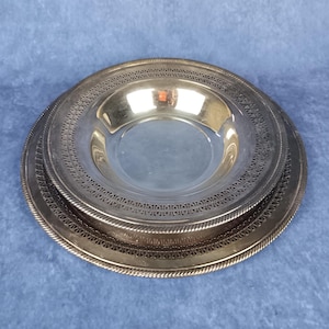 WM Rogers Silverplate Large Serving Bowl And Serving Tray Set Perforated Edges