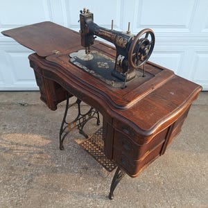 Antique White Rotary Sewing Machine With Table Full And Complete All Accessories Good Working Condition