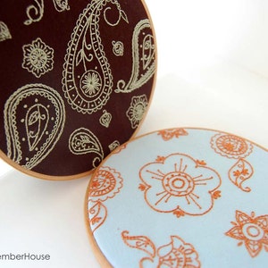 Kreuzstich Anleitung | Paisley Stickmuster | Indische Blumen Stil Stickmotive | PDF Herunterladen | Moderne Stickerei