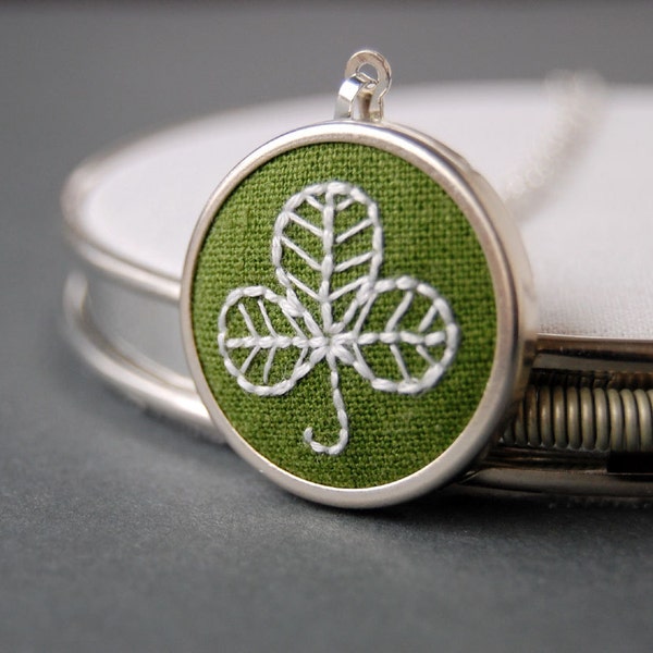 Clover Necklace Embroidered Shamrock on Moss Green Linen