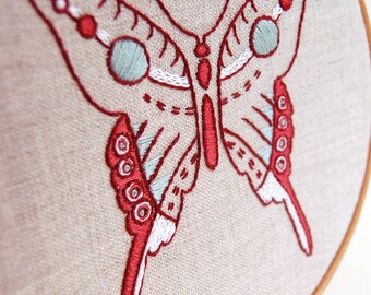 butterfly and letter embroidered drop shoulder sweatshirt