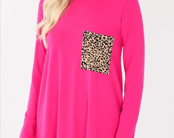 Round Neck Leopard Print Pocket Top