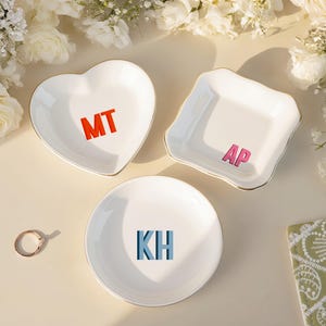 Custom Shadow Monogram Ring Dish, Personalized Initial Trinket Dish, Jewelry Dish, Wedding Bridesmaid Gift, Birthday Gifts for Best Friend