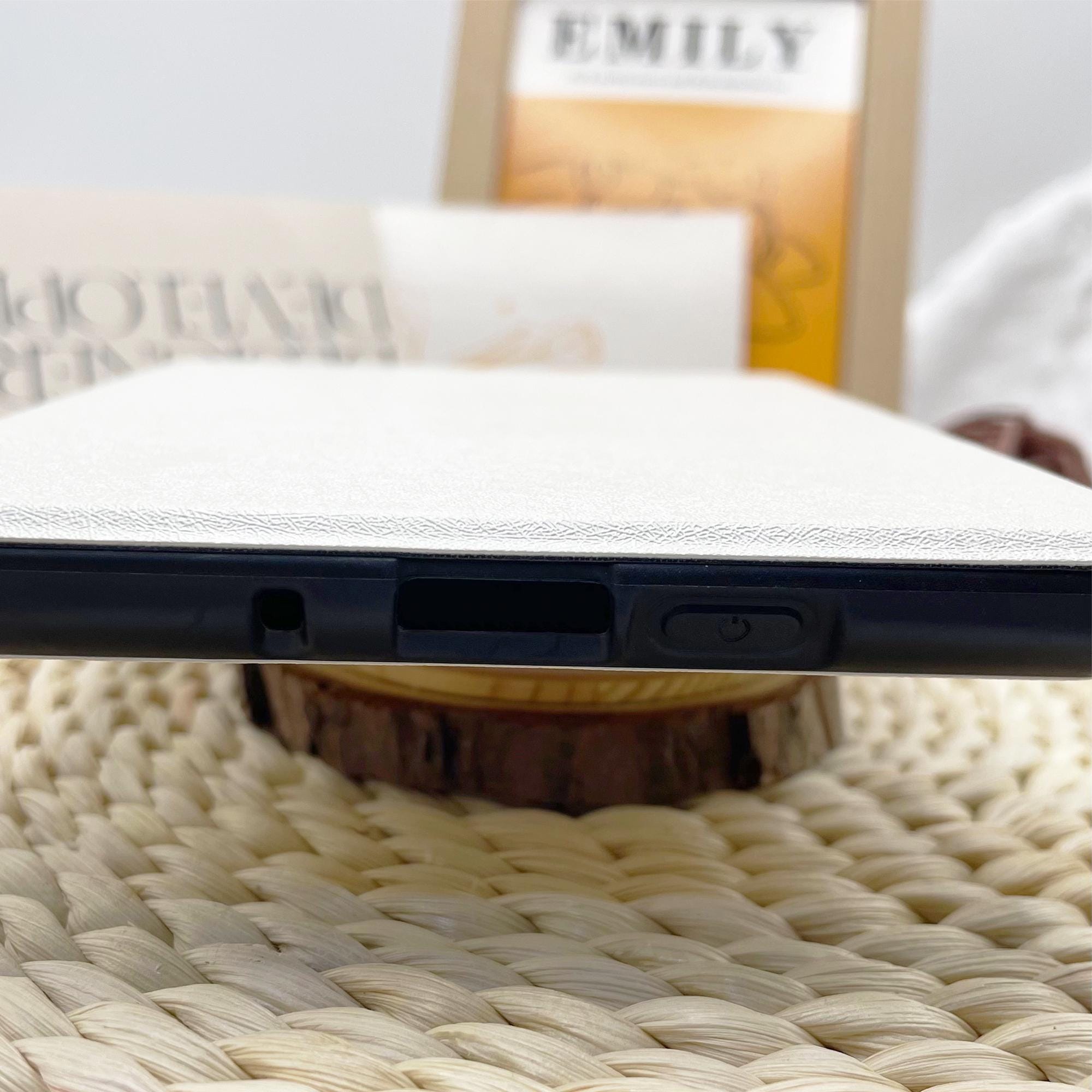 Cute Bowknot Tulip Kindle Case With Hand Strap,kindle 6&#39;&#39;/6.8&#39;&#39;/7&quot; case,Kindle paperwhite 12th/11th/10th case,Kindle 12/11/10,Kindle 2024