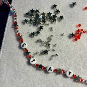 Streunende Kinder bleiben Armband
