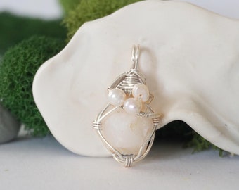 Raw Opal Necklace, Crystal Opal Pendant, Opal and Pearl, October Birthstone, 40th Birthday Gifts for Women, Gift for Wife