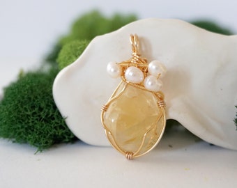 Raw Citrine Necklace, Natural Citrine Pendant, Citrine and Pearl, November Birthstone Necklace, 40th Birthday Gifts for Women, Gift for Wife