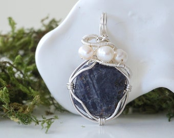 September Birthstone Necklace, Blue Sapphire Necklace, Sapphire and Pearl, 40th Birthday Gifts for Women, Gift for Wife