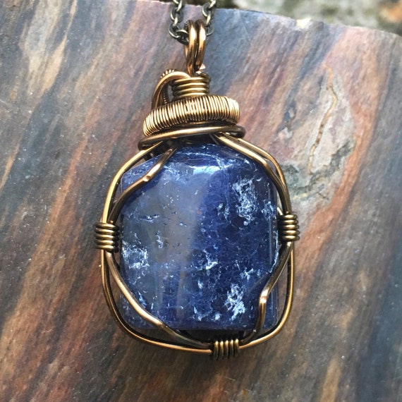 Blue Sapphire Pendant – Royal Jewels of Rye