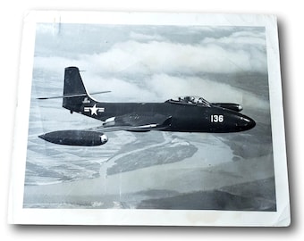 Foto del jet McDonnell della Marina degli Stati Uniti del 1951 / Fotografia d'epoca per la stampa aeronautica 8x10 / Lambert Field
