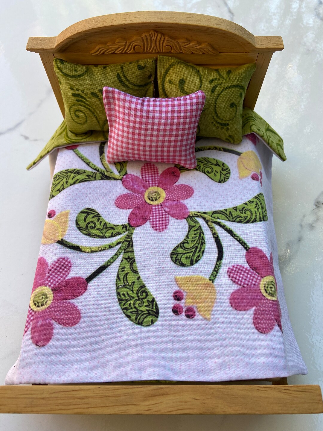 Miniature Dollhouse Bedspread Comforter Blanket With 3 Pillows 112 Scale C110 Etsy