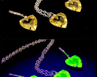 Vintage Vaseline Glass yellow hearts necklace & earrings citrine glows in black light uranium glass jewelry plus mini uv light