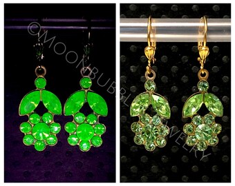 Vintage Uranium Glass rhinestone flower earrings in crystal peridot glows black light Vaseline glass jewelry plus mini uv light