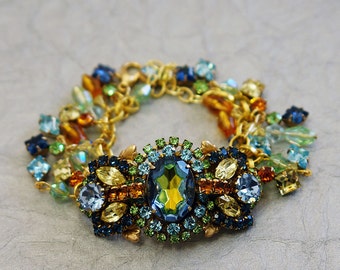 夏の暖かさ OOAK ブレスレット - 青、緑、黄色、琥珀色の色合い - ヴィンテージ スワロフスキー クリスタル ラインストーン