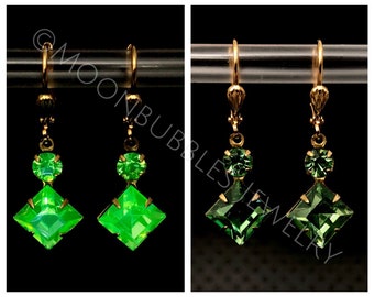 Vintage Uranium Glass rhinestone earrings in crystal peridot glows ultraviolet black light Vaseline glass jewelry plus mini uv light