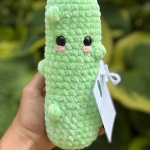 Peluche de pepinillo hecho a mano con apoyo emocional imagen 7