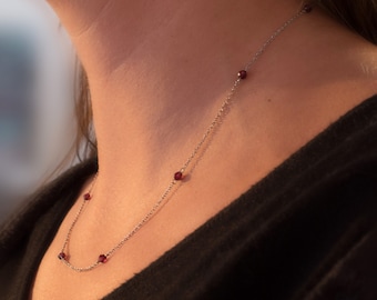 Dainty necklace with garnet beads - Minimalist necklace made of thin surgical steel chain and small faceted garnet beads