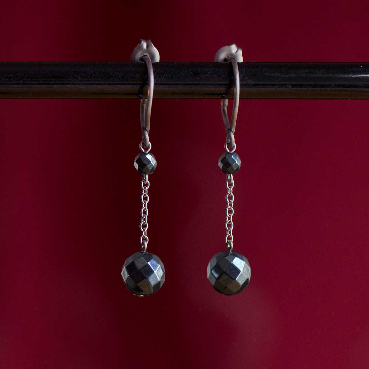 Boucles d'oreilles fantaisies - Type boule à facettes avec