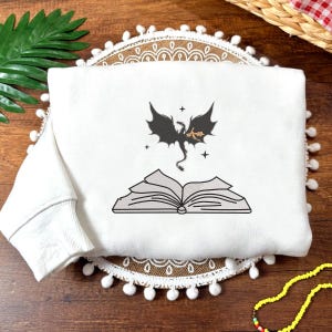 Fourth Wing Dragon Rider Embroidered Sweatshirt, Basgiath War College Tee, Xaden Riorson, Fantasy Book Lover, Gift For Fan ESH4384