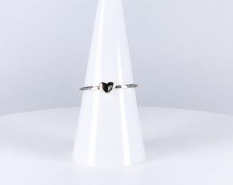 Vintage 1990s Tiny Silver Heart Ring, Size 6.5, Minimalist Heart Band, Dainty Silver Tone Ring, Everyday Stackable Jewelry, Y2K Style