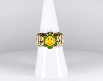Smiley Face Flower Ring Size 7 Gold Tone Green Yellow Enamel Daisy Band Y2K Cute Retro Jewelry