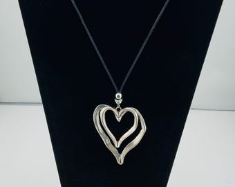Stainless Steel Double Heart Pendant Necklace: Modern Romantic Jewelry