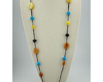 Vintage Acrylic Beaded Necklace – Multicolor Long Strand Boho Jewelry – Retro Festival Statement