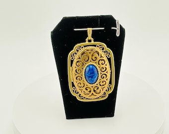 Vintage Avon Gold Tone Locket Necklace: Blue Cameo Filigree Pendant