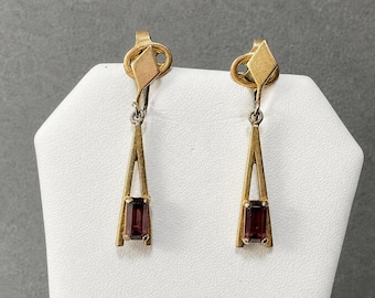 Vintage Avon Purple Baguette Earrings Gold Tone Geometric Dangle Clip Ons 1970s Costume Jewelry