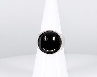 Vintage Smiley Face Ring Size 6.5 Silver Tone Black Enamel Happy Face Statement Ring Y2K Minimalist Emoji Jewelry Gift