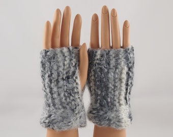 Hand Knit Wrist Warmers, Fingerless Gloves in Grey Wool