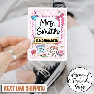 Autocollant personnalisé damier pour la rentrée des classes,Autocollant personnalisé nom d'enseignant,Autocollant enseignant,Cadeaux personnalisés pour enseignant,Sticker maternelle