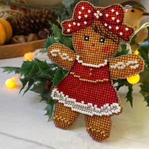 Kerst peperkoek meisje kruissteek, winter kruissteekpatroon, decoratieve steken pdf-download, nieuwjaars kruissteek, modern ontwerp