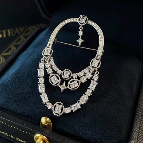Vintage Style Crystal Brooch Pin | Gold Plated Cubic Zirconia Brooch