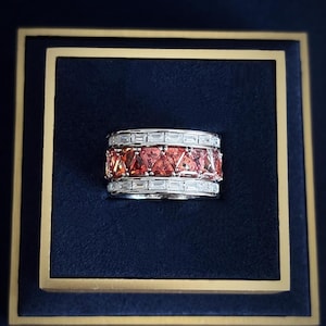 Sterling Silver Gradient CZ Ring: Rhodium Plated Wide Band