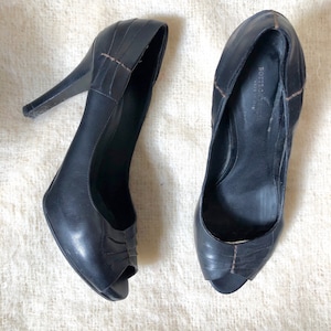 vintage Bottega Veneta Heels / schwarze Leder Pumps / Peep Toe Heels