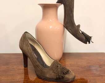 vintage brown suede fringe pumps / blue label Ralph Lauren Collection shoes / RL polo tassel heels