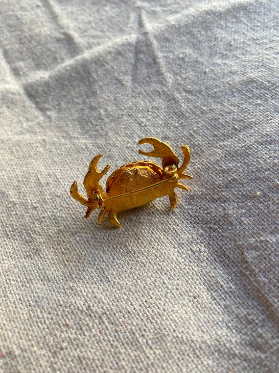 vintage gold crab aqua stone brooch / gold crab a… - image 2