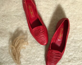 vintage red leather loafers / Etienne Aigner80s red flats / 1980s preppy slip ons