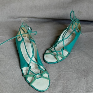 vintage lace up womens platform shoes / 70s wedge sandals / teal turquoise aqua leather summer shoes