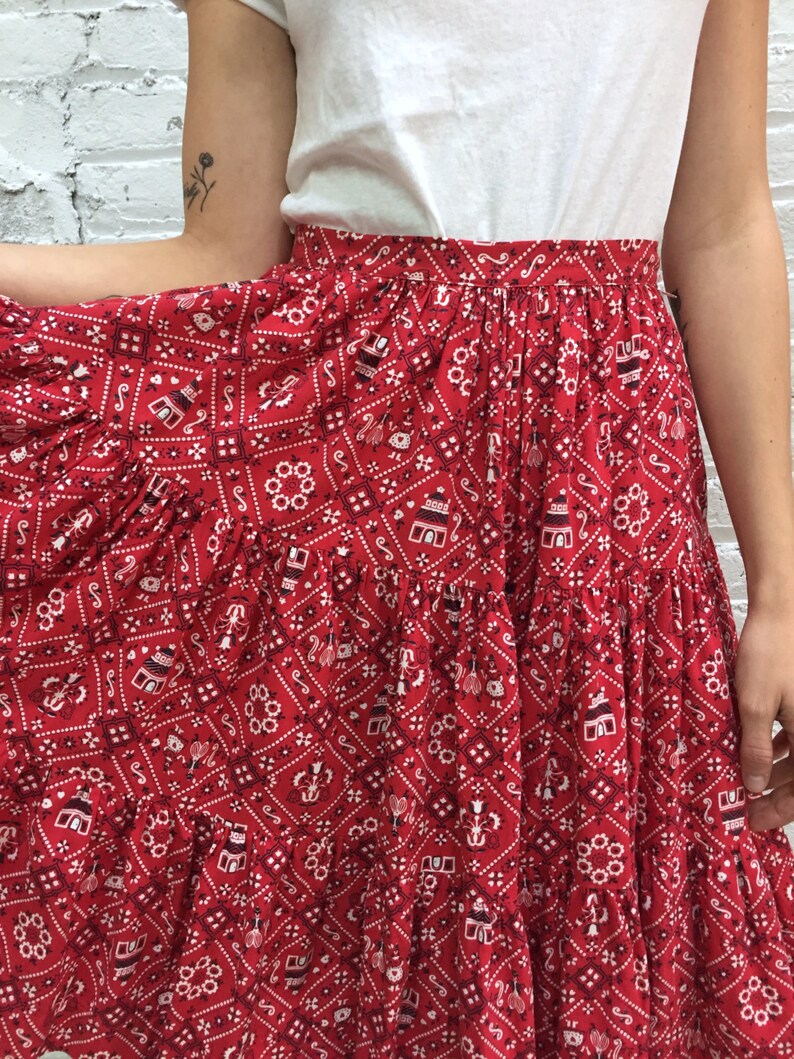 Vintage red bandana print circle skirt / novelty print skirt / Etsy