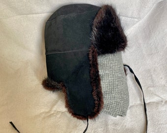 vintage fur trapper cap / black suede and fur ear flap hat / winter hat