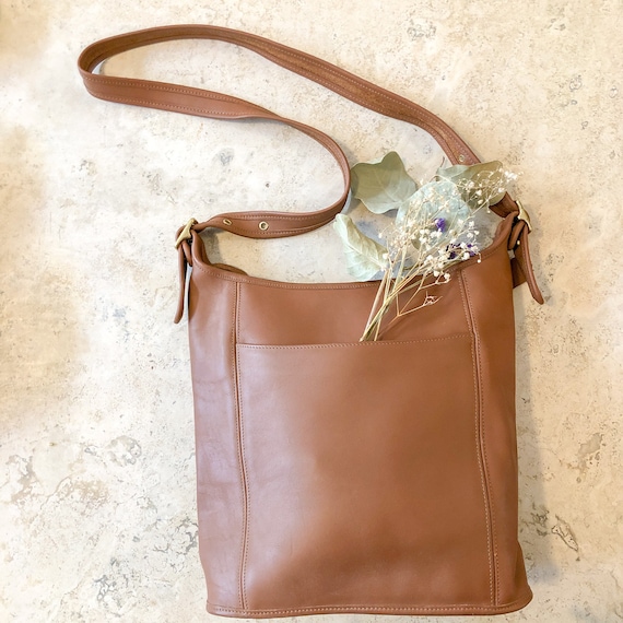 vintage coach bucket bag / large brown leather rar