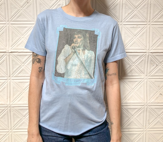 vintage Rod Stewart concert tee / paper thin rock
